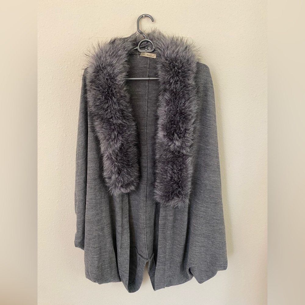 LA FIORENTINA SHAWL with FAUX FUR Size XL